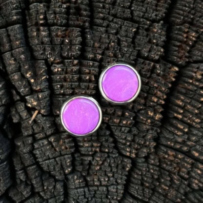 Ohrstecker Magenta
